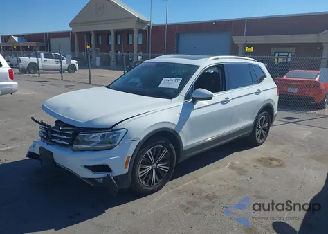 2019 Volkswagen Tiguan 2.0T Se/2.0T Sel/2.0T Sel R-Line/2.0T Sel R-Line Black z USA, uszkodzony, nr VIN 3VV3B7AX0KM184269